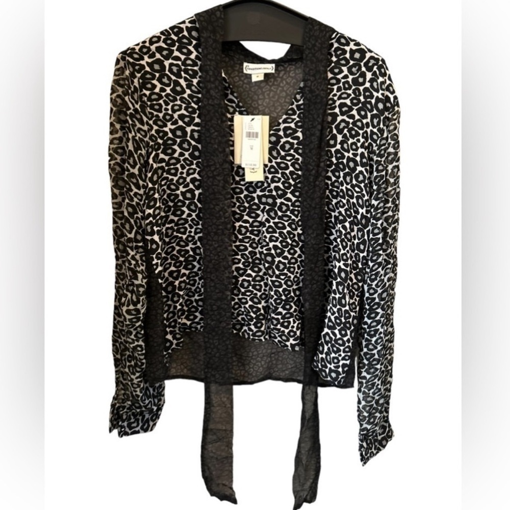 Black & White Leopard Print Tie-Front Women’s Top